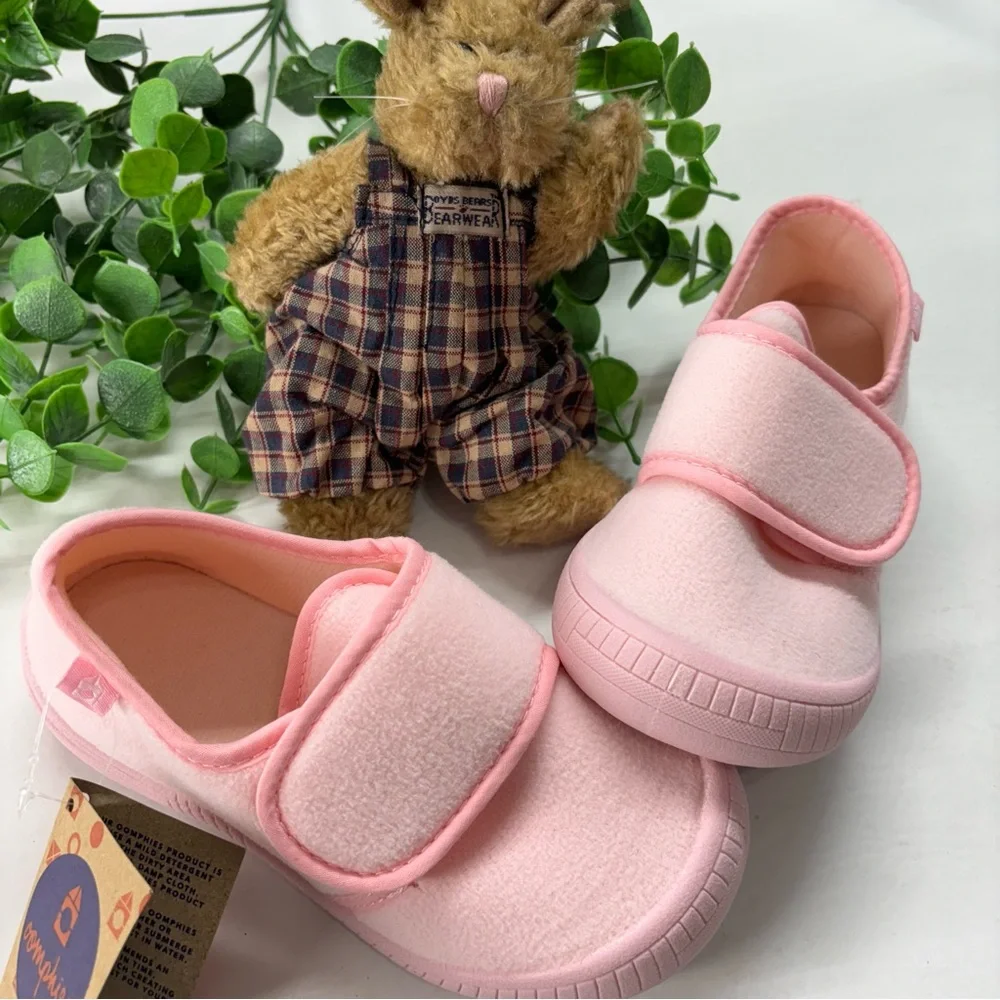 Girls Koko Slippers, Oomphies, Pink